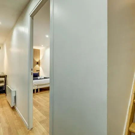 Modern And Renovated Next To Sacre-coeur Apartment