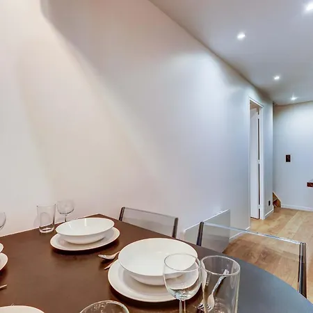 Modern And Renovated Next To Sacre-coeur Apartment *