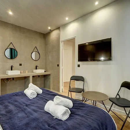 Apartment Modern And Renovated Next To Sacre-coeur